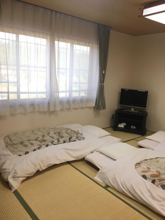 Business Hotel Kanekura Готемба Экстерьер фото